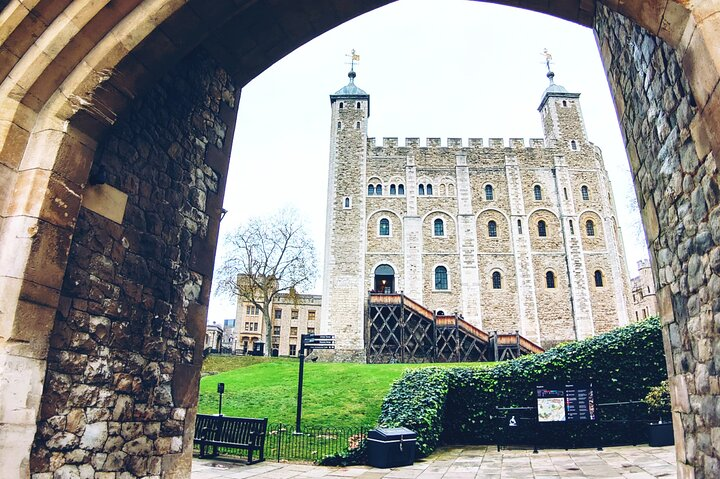 London in a Day! All the must see sights and many more. Tailored to you.